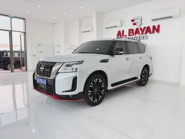 نيسان باترول نيسمو فضي / احمر خليجي المسعود Nissan Patrol NISMO 2022 GCC Specs Pristine Condition