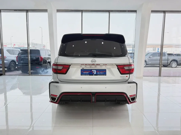 نيسان باترول نيسمو فضي / احمر خليجي المسعود Nissan Patrol NISMO 2022 GCC Specs Pristine Condition