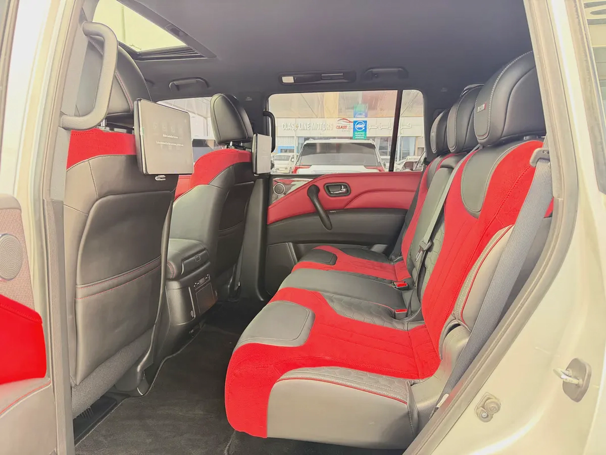 نيسان باترول نيسمو فضي / احمر خليجي المسعود Nissan Patrol NISMO 2022 GCC Specs Pristine Condition-7-7