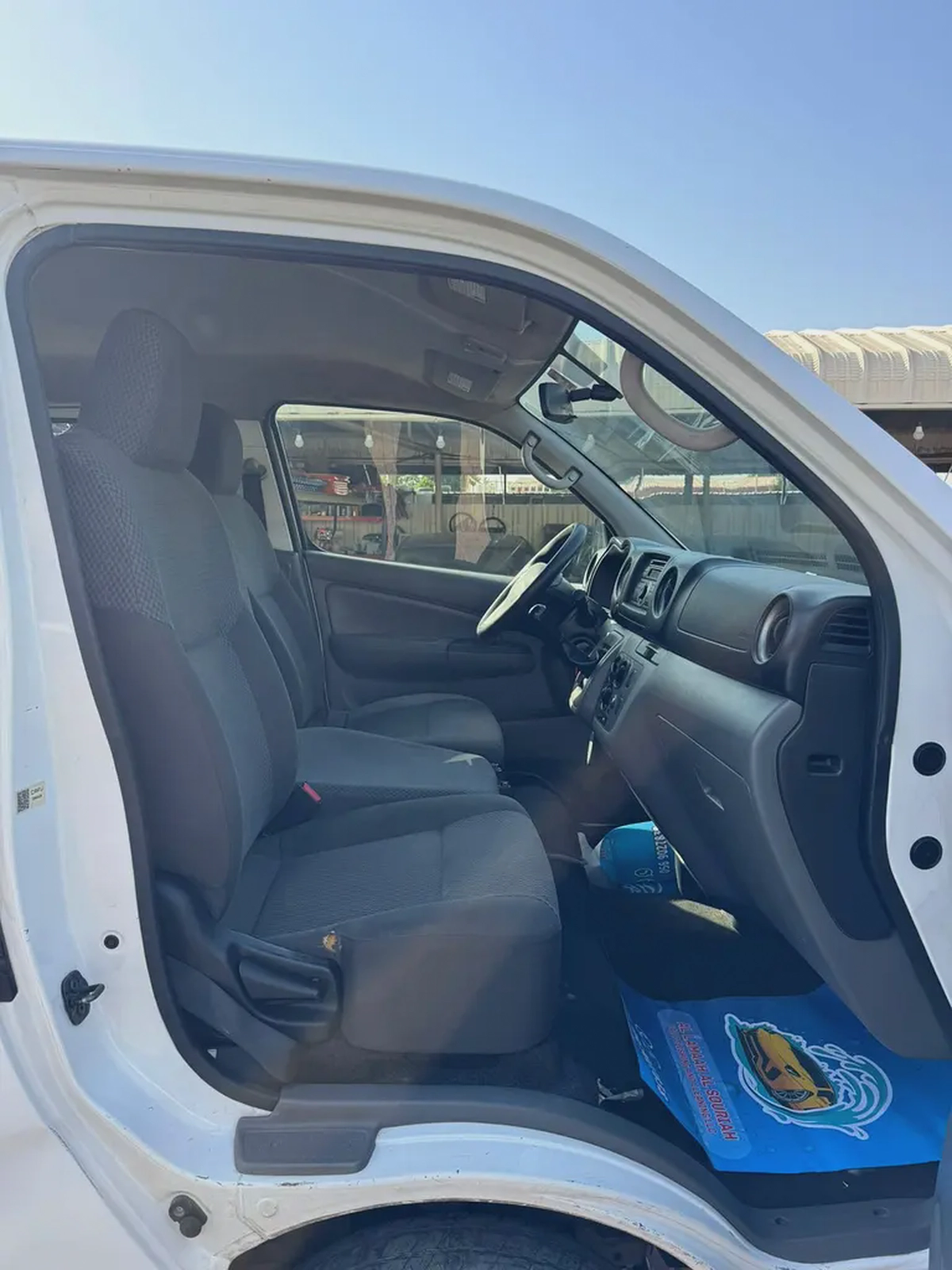 Nissan Urvan 2019 GCC Specs Well Maintained-4-4