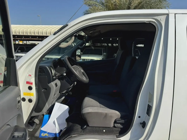 Nissan Urvan 2019 GCC Specs Well Maintained