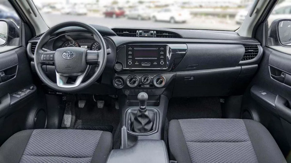 Toyota Hilux GL Toyota Hilux 2.4 Manual Mid Option 2025-16-0