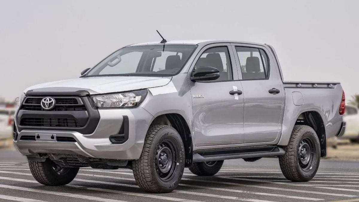 Toyota Hilux GL Toyota Hilux 2.4 Manual Mid Option 2025