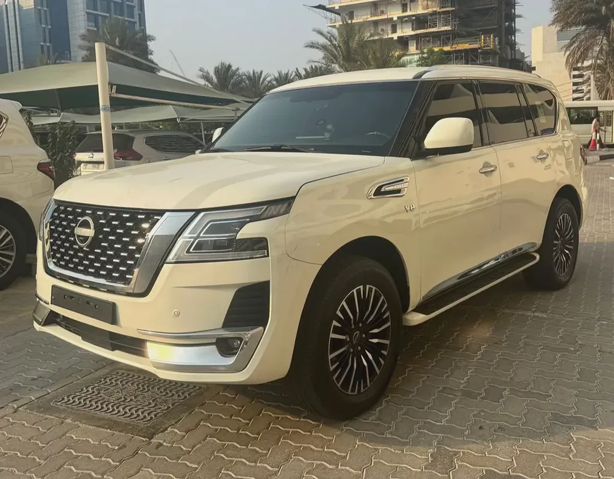 Nissan Petrol 2019 Gcc Single owner Without bank, Cash & Zero Dp-2-2