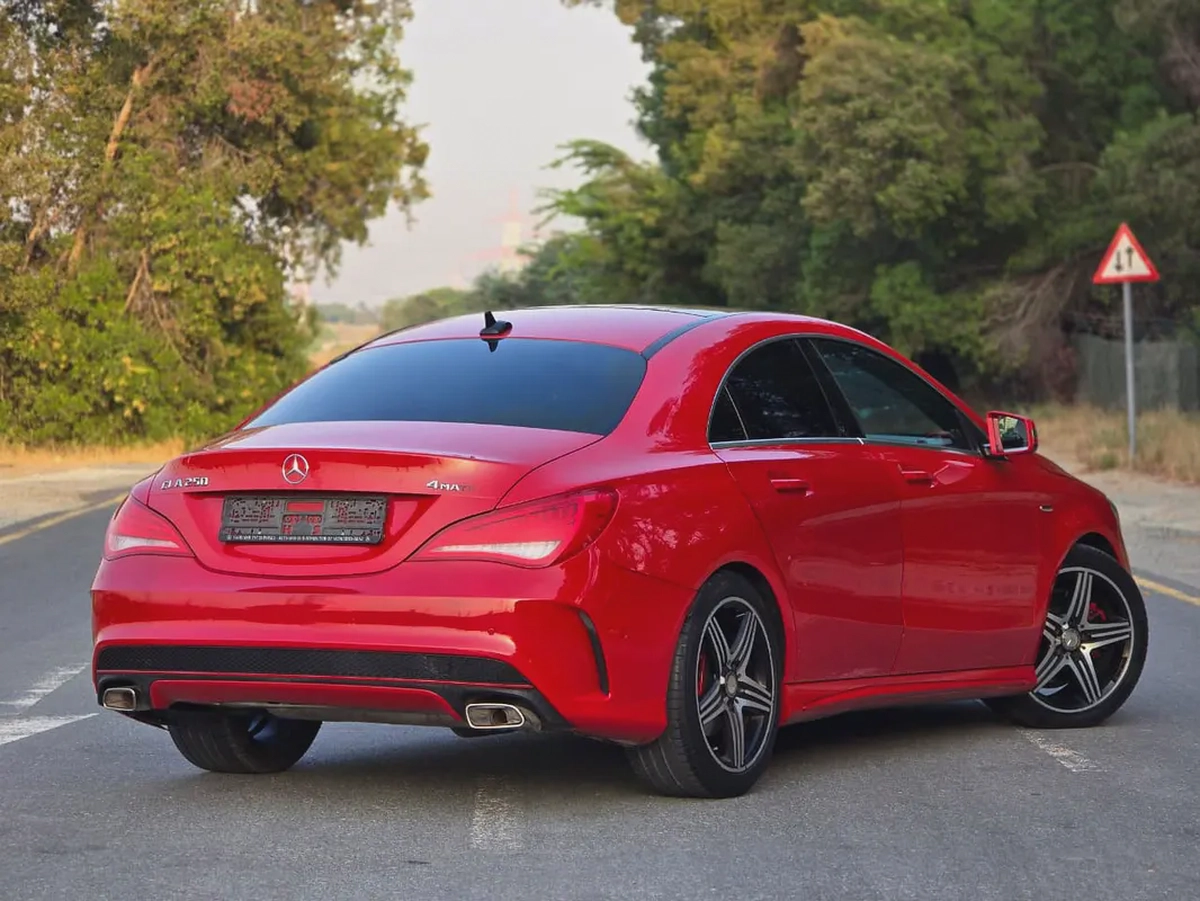 Mercedes-Benz CLA-Class 2016 CLA 250 4MATIC GCC Specs - Full opition - Perfect condition