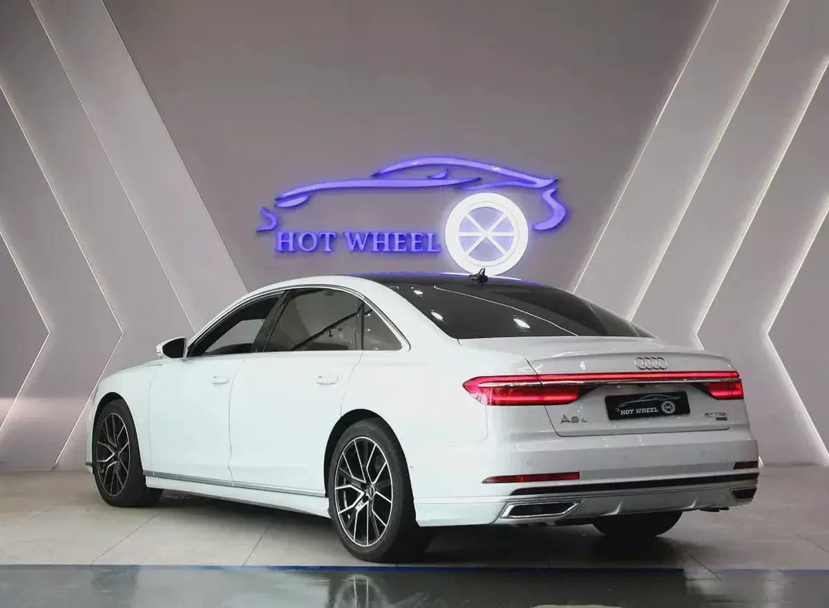 2019 - AUDI A8 L - 60 TFSI QUATTRO-4-4