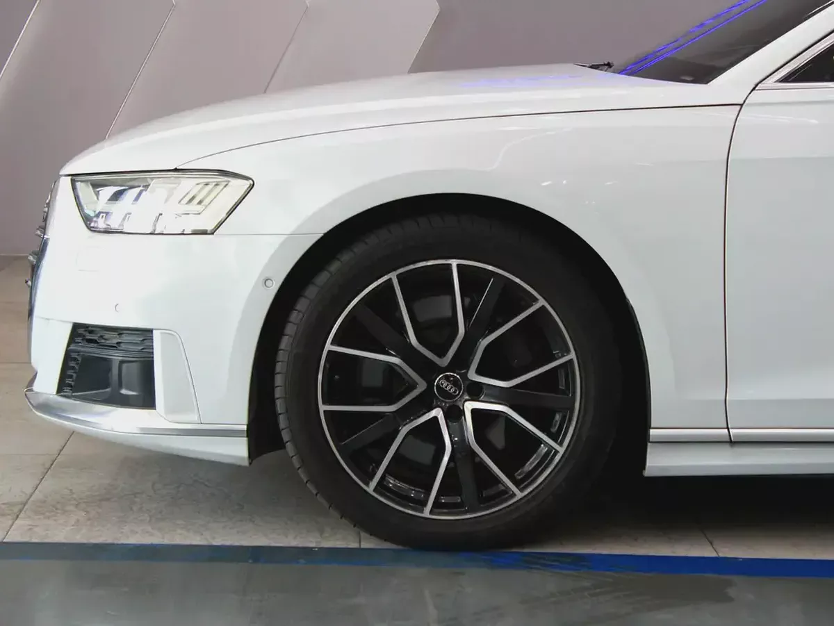 2019 - AUDI A8 L - 60 TFSI QUATTRO-7-7