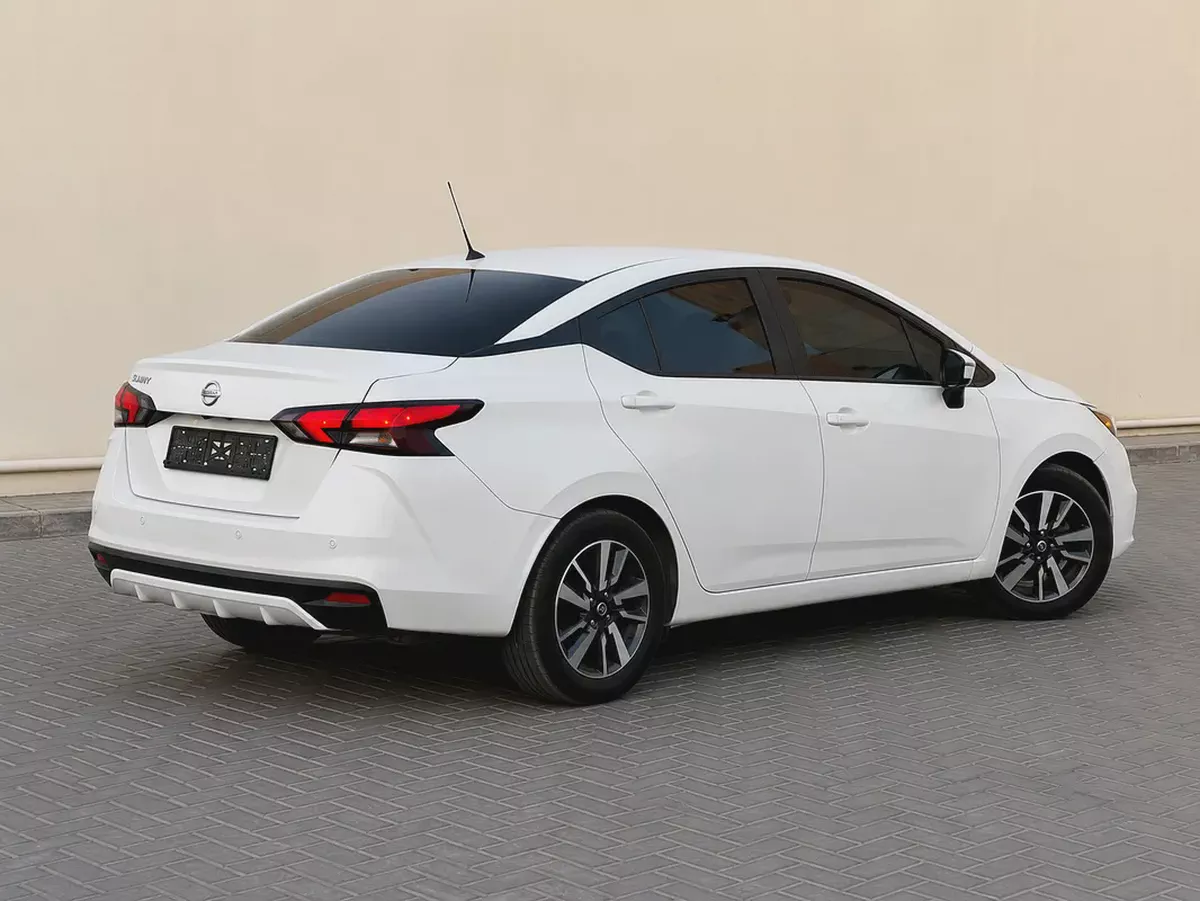 AED 626 P.M 0% DP | Nissan Sunny SL 2022 GCC Specs - Excellent Condition-4-4