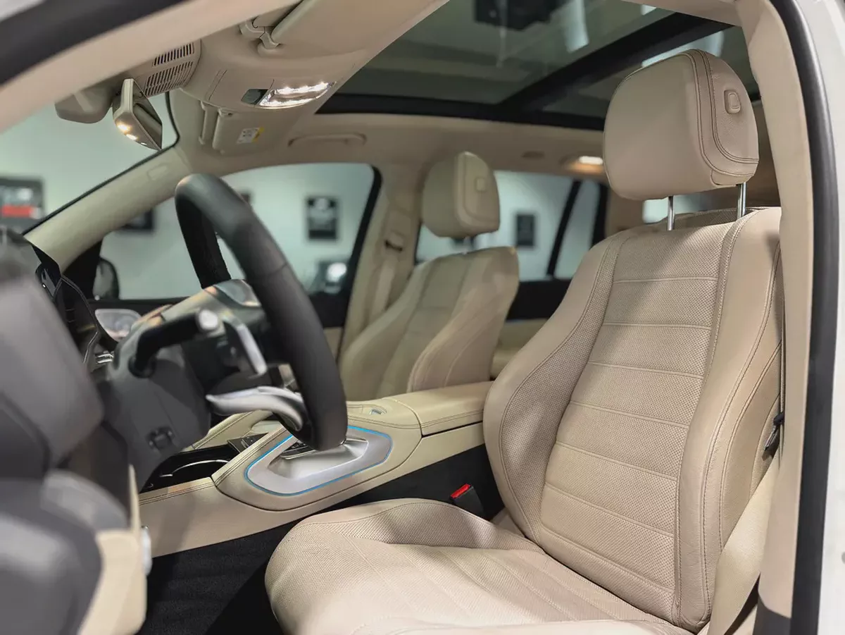 Mercedes-Benz GLS 450 | 2020 | GCC Specs | Full Option | Pristine Condition-9-9