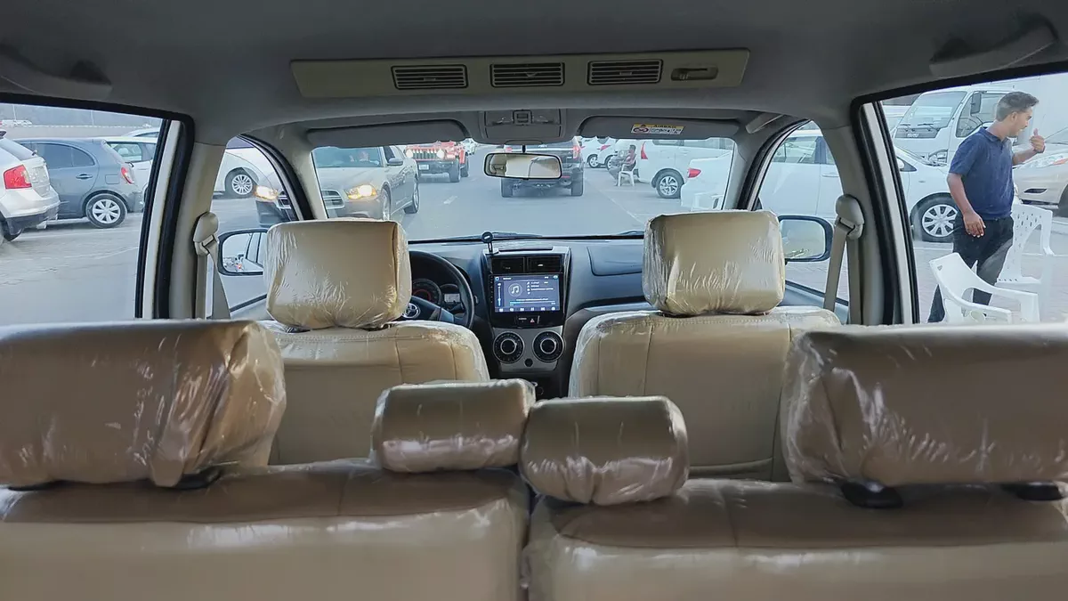 Toyota Avanza 2017 GCC Specs | Reliable 7-Seater Family Car-13-13