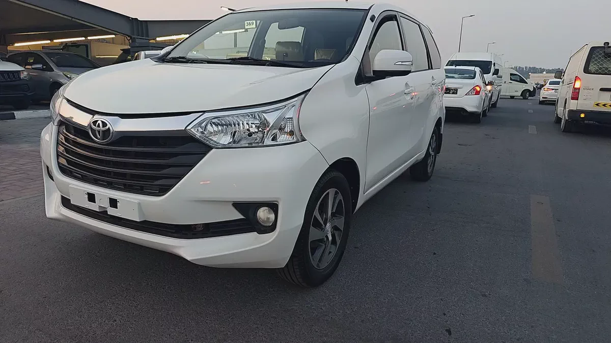 Toyota Avanza 2017 GCC Specs | Reliable 7-Seater Family Car-2-2