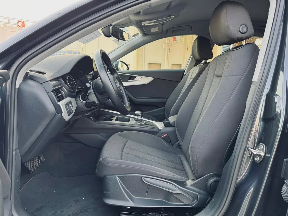 AUDI A4 TFSI - 2021 - ONLY 20113KM - SUPER CLEAN CAR FRESH JAPAN IMPORT