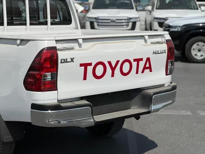 Toyota Hilux DLX EXPORT ONLY - TOYOTA HILUX 2.7L A/T (Red Interior)-5