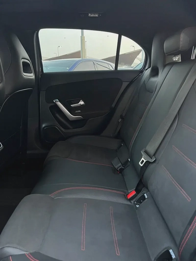 Mercedes Benz A200 2021-9
