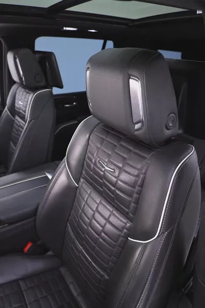CADILLAC ESCALADE 600 SPORT PLATINUM GCC + WARRANTY TILL 2028 + SERVICE TILL 2029-10