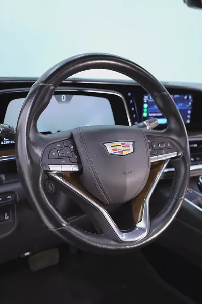 CADILLAC ESCALADE 600 SPORT PLATINUM GCC + WARRANTY TILL 2028 + SERVICE TILL 2029-5