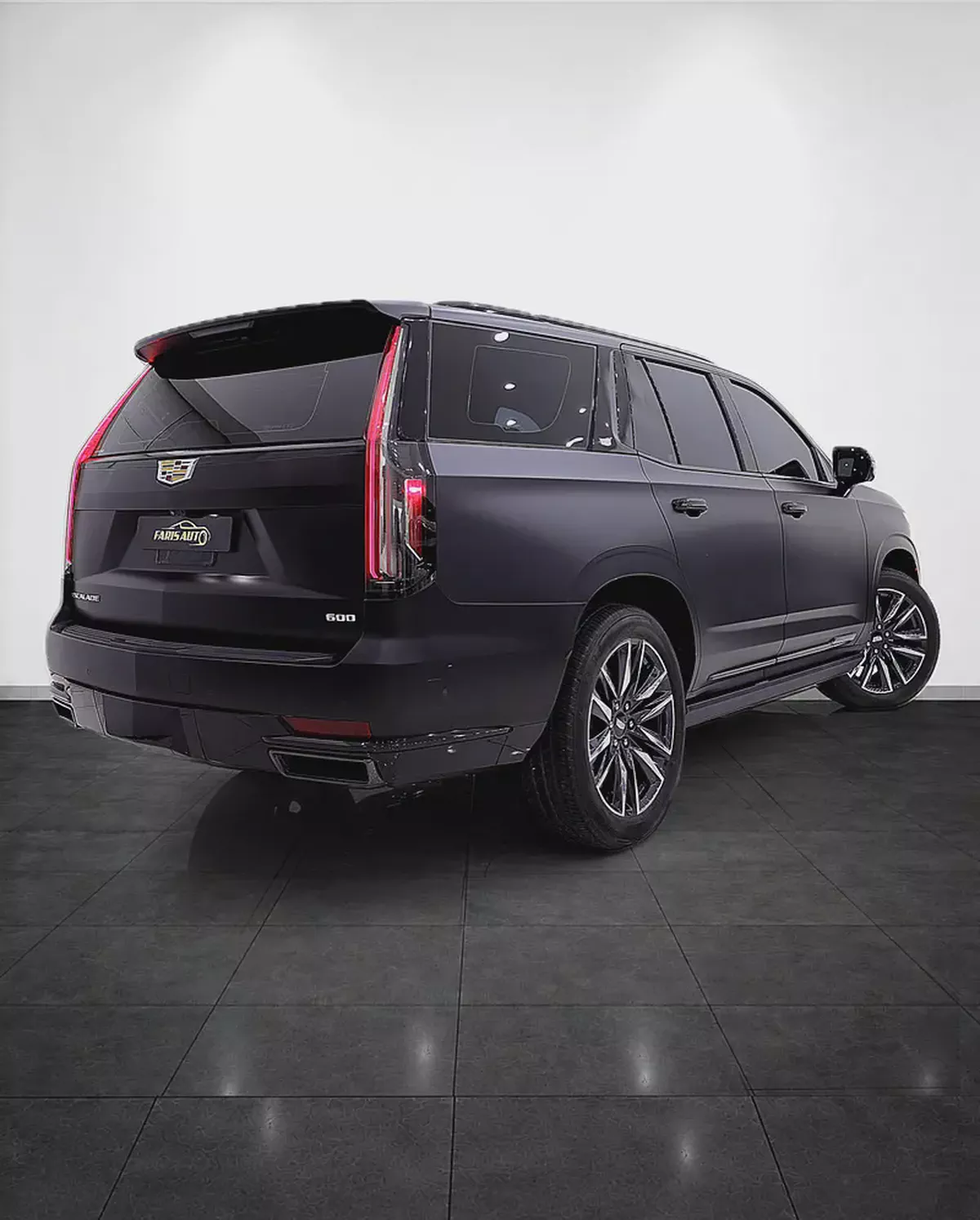 CADILLAC ESCALADE 600 SPORT PLATINUM GCC + WARRANTY TILL 2028 + SERVICE TILL 2029-3-3