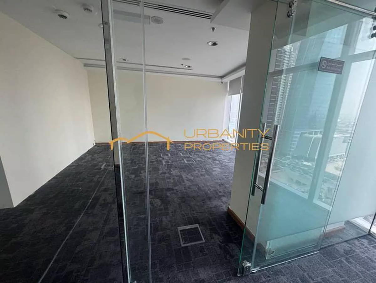 Spacious Fully Fitted Office in Park Lane Tower, Business Bay-7-7