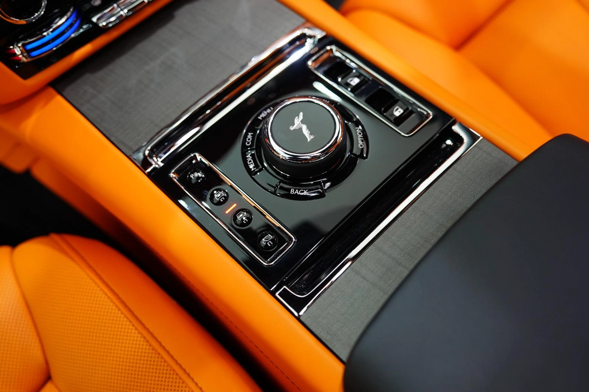 Rolls-Royce Ghost 2024-11-11