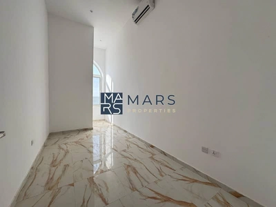🏡 Luxurious 3-Bedroom Standalone Villa for Rent in Al Rahmaniya, Sharjah-10