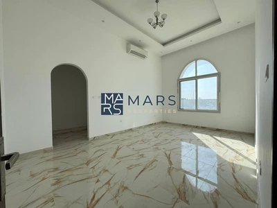 🏡 Luxurious 3-Bedroom Standalone Villa for Rent in Al Rahmaniya, Sharjah-11