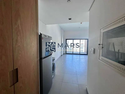 Brand new balcony studio with parking gym and pool-8