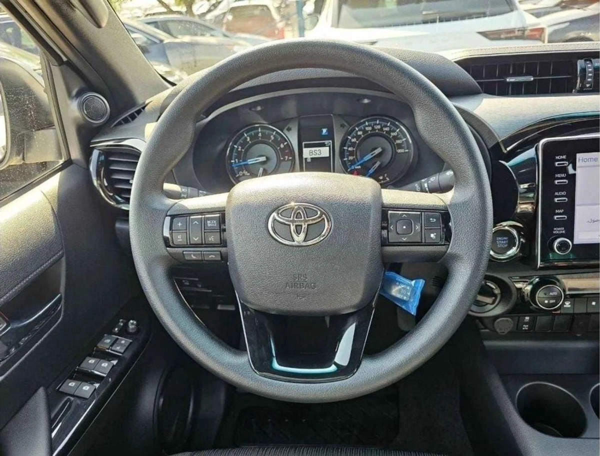 Toyota Hilux Toyota Hilux DC Adventure 4.0L Petrol 2025-14-0