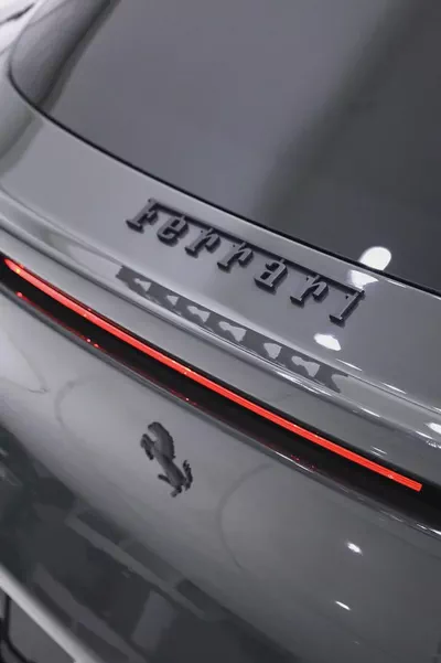 FERRARI PUROSANGUE - CARBON PACKAGE IN SPECIAL GRIGIO GRAY-18