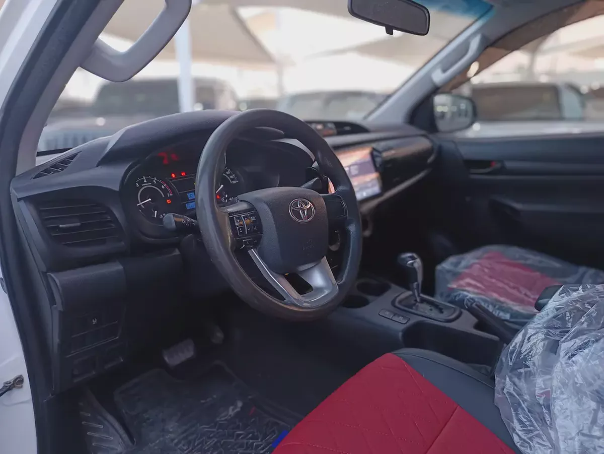 Toyota Hilux Adventure 2022 - GCC Specs - Excellent Condition-14-14