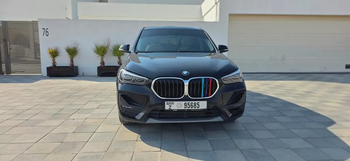 2022-BMW X1 sDrive20i-Excellent condition-Full Service History-Under warranty-4-4