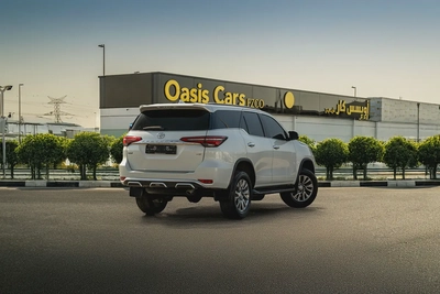Toyota Fortuner VXR 2024 Agency Warranty Full Service History GCC 4.0L V6-3