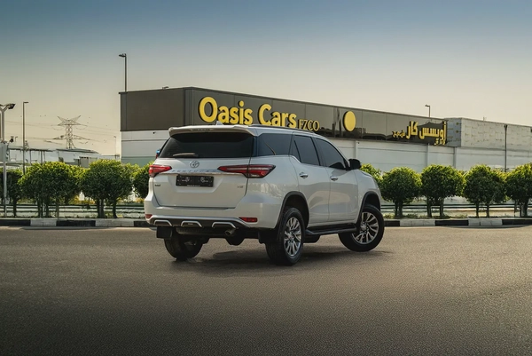 Toyota Fortuner VXR 2024 Agency Warranty Full Service History GCC 4.0L V6