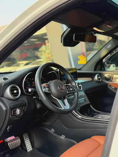 2022 Mercedes-Benz GLC 300 4MATIC | Korean Specs | Pristine Condition-12
