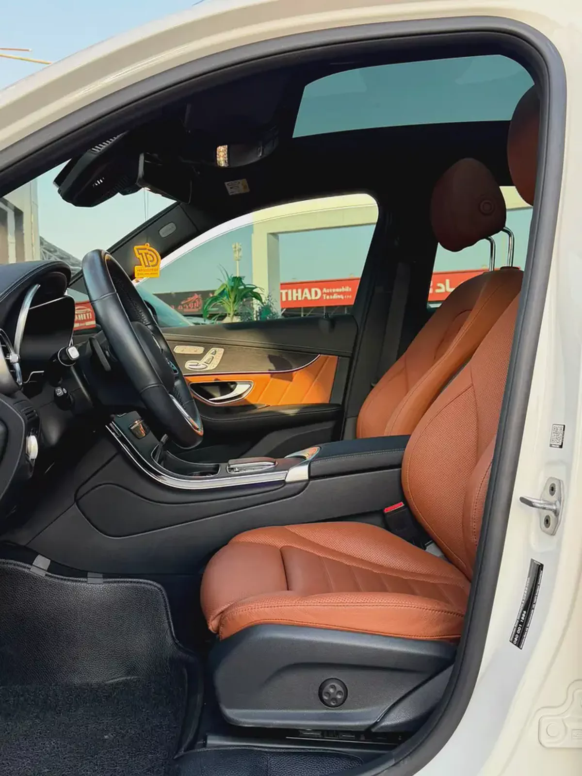 2022 Mercedes-Benz GLC 300 4MATIC | Korean Specs | Pristine Condition-7-7