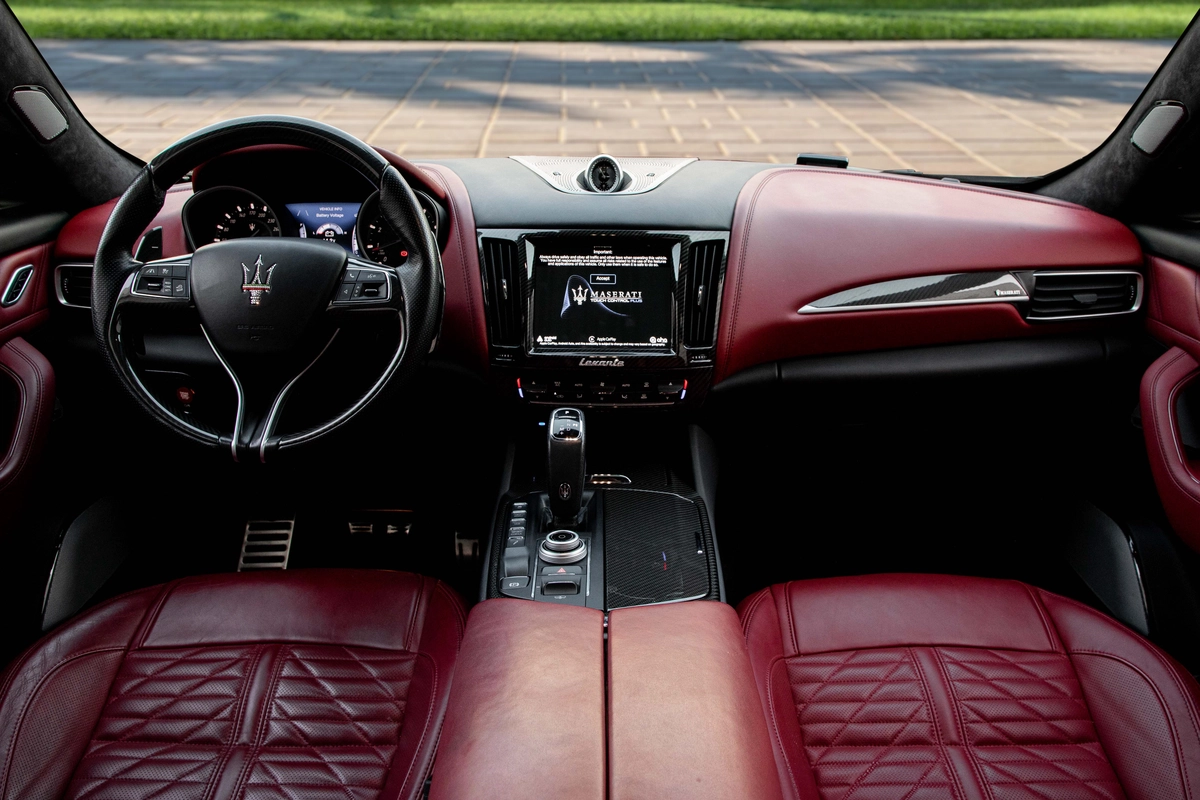 4,299 P.M | Trofeo | Warranty | 0% Downpayment | Immaculate Condition!-7-7