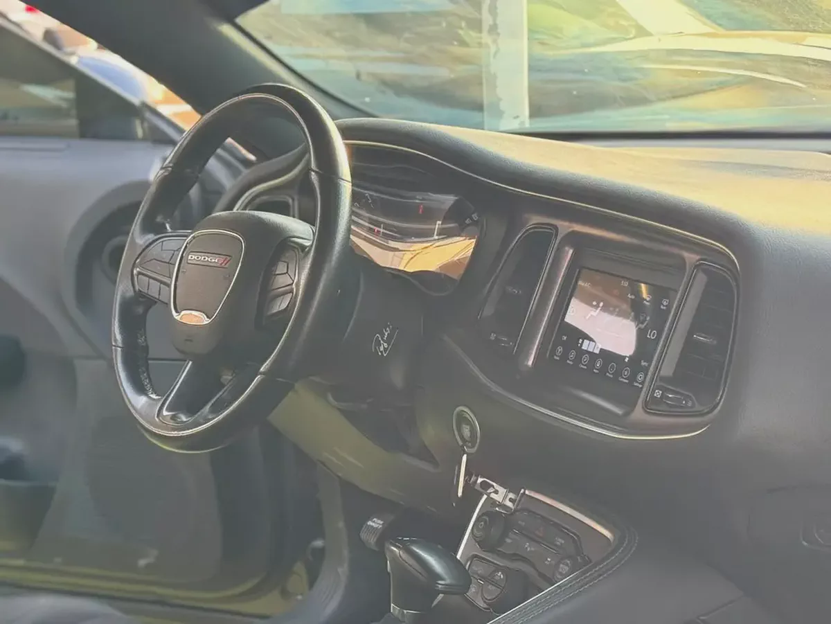 Dodge Challenger SXT 2018 | Pristine Condition | American Specs-10-10