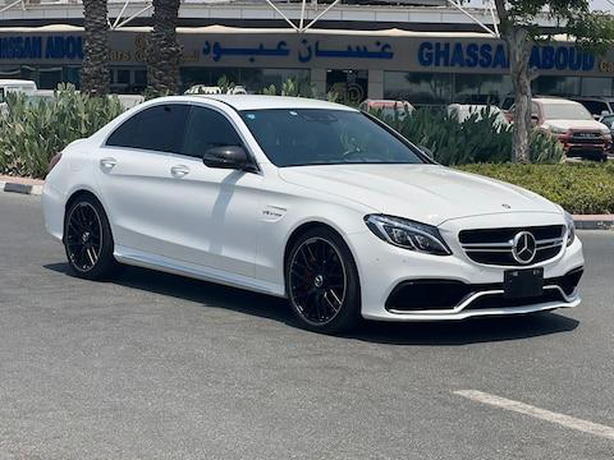 MERCEDES BENZ C63 S 2017-4-4