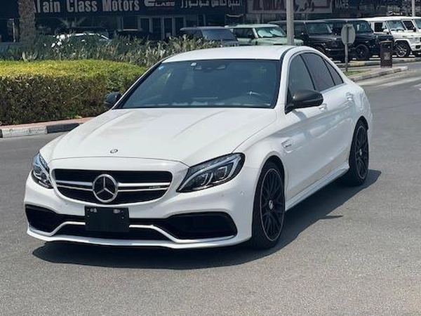 MERCEDES BENZ C63 S 2017