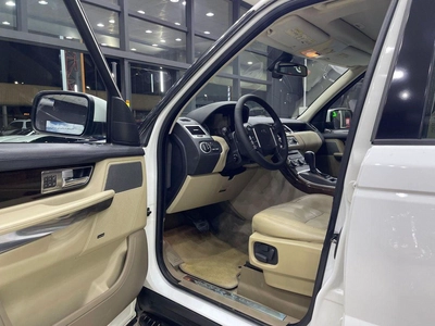 Land Rover Range Rover Sport HSE Land Rover Range Rover Sport 2011 GCC Spec Original paint-9