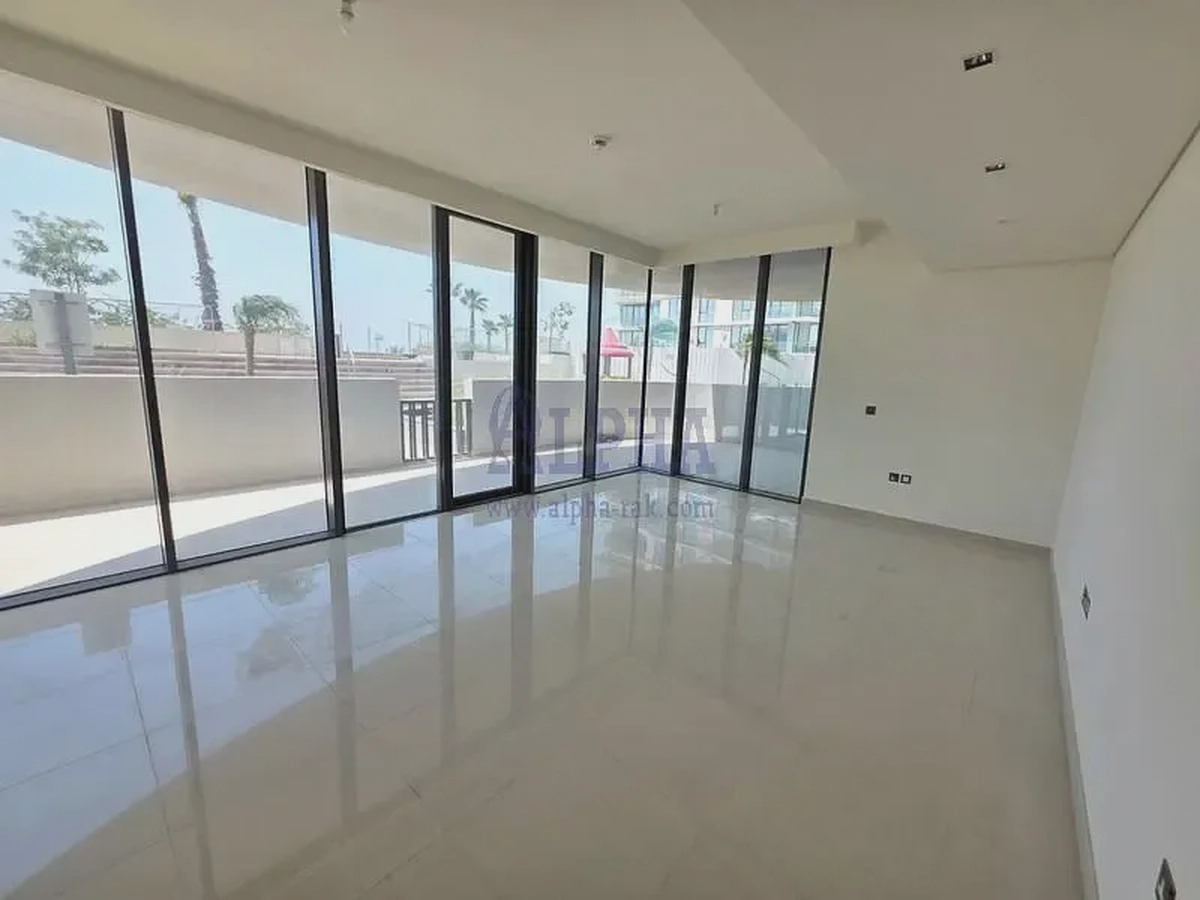 Direct Pool Access | Bay Residence | 2 BR + Maid-8-8