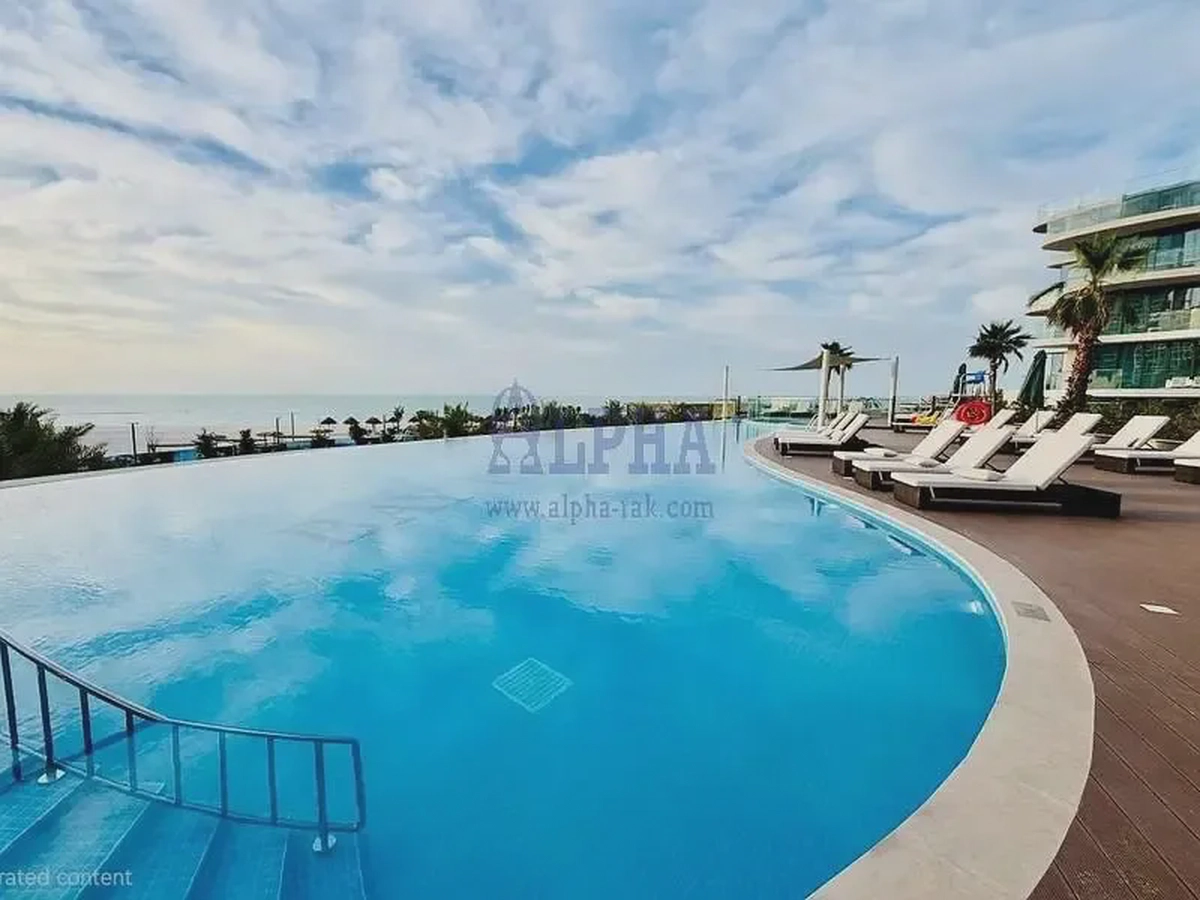 Direct Pool Access | Bay Residence | 2 BR + Maid-7-7