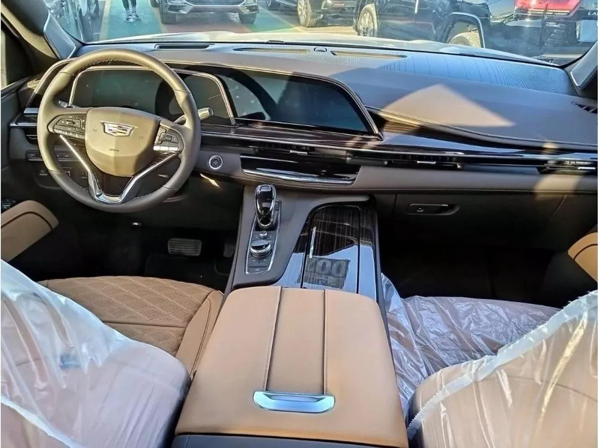 Cadillac Escalade Cadillac Escalade V8 6.2L SUV-11-11