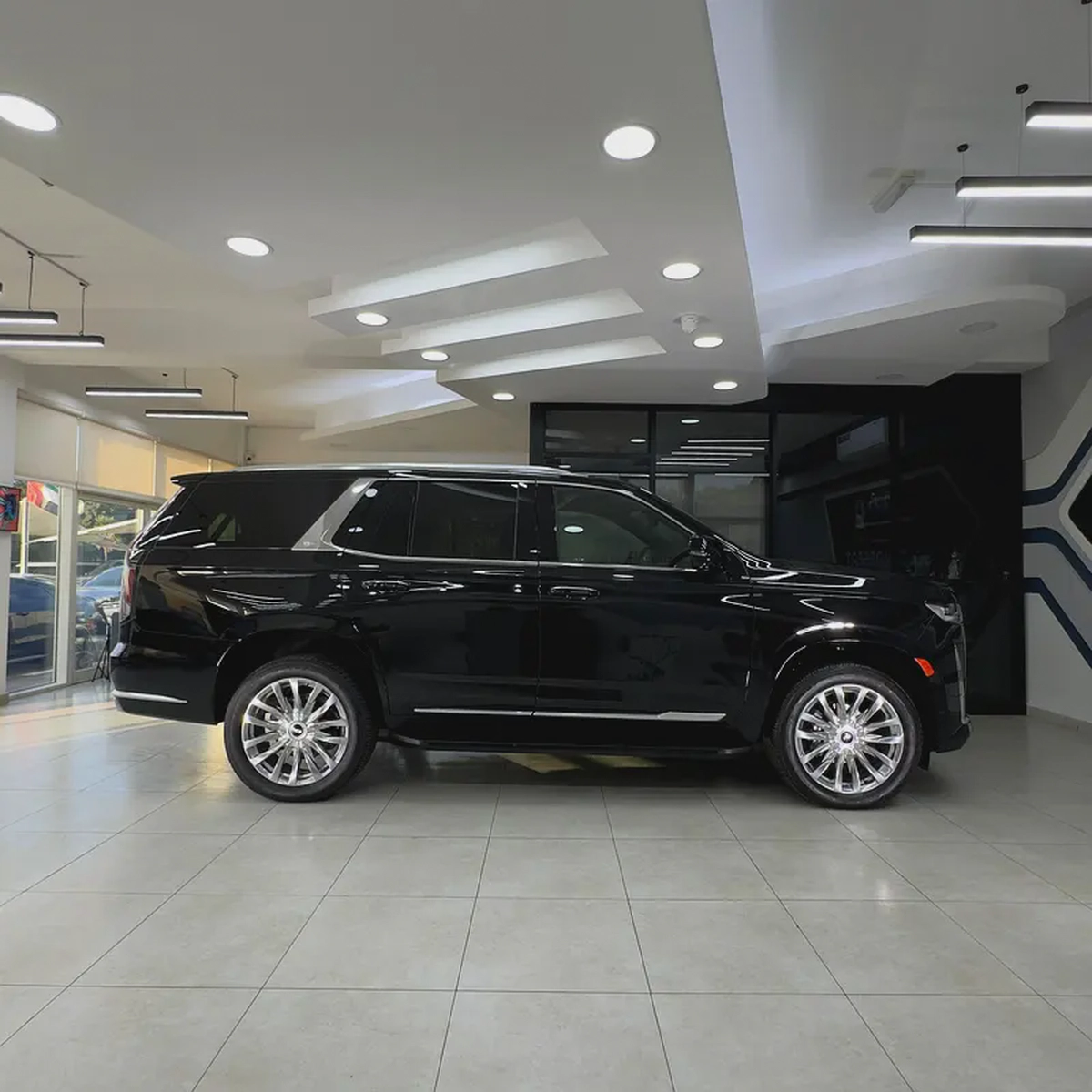 2024 Cadillac Escalade Premium Luxury-2-2