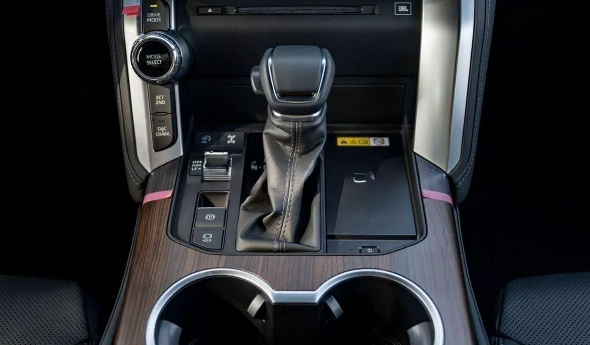 Toyota Land Cruiser VX LC300 VX 3.3D AT MY2025 – BLACK-11-0