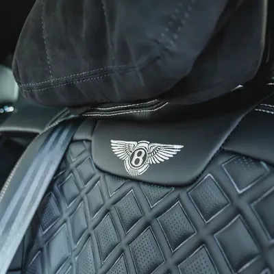 Bentley Flying Spur Hybrid 2023  DONE ONLY 600KM-16