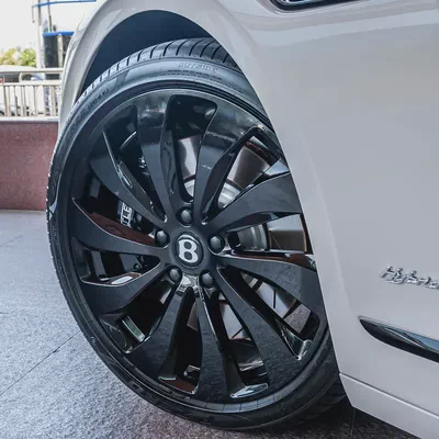 Bentley Flying Spur Hybrid 2023  DONE ONLY 600KM-19