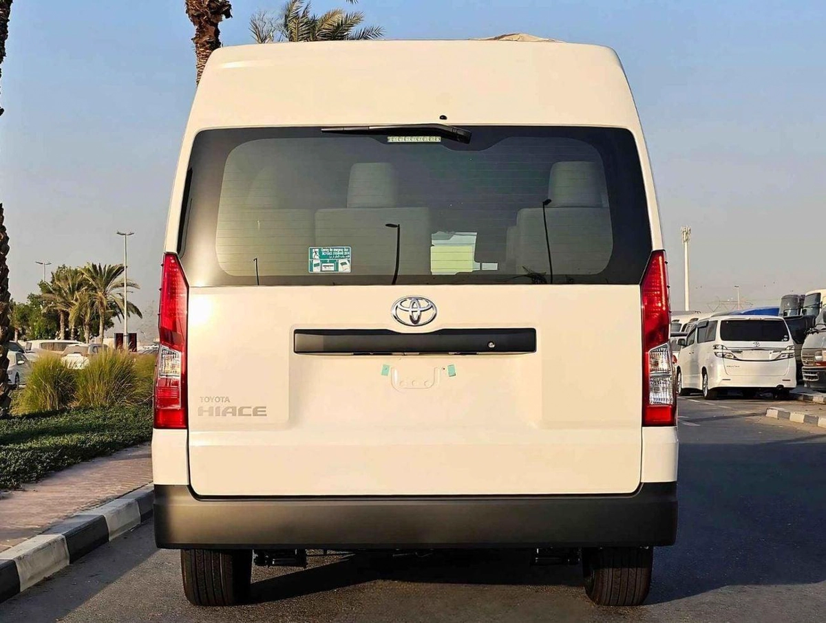 Toyota Hiace GL TOYOTA HIACE HIGHROOF DX / 2.8L V4  DIESEL / BLACK BUMPER-4-0