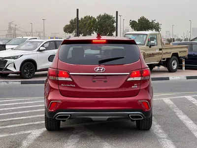 Hyundai Santa Fe GLS 2018 Hyundai Santafe 3.3L V6 - Rear Camera - AWD 4x4 - 7 Seats-5