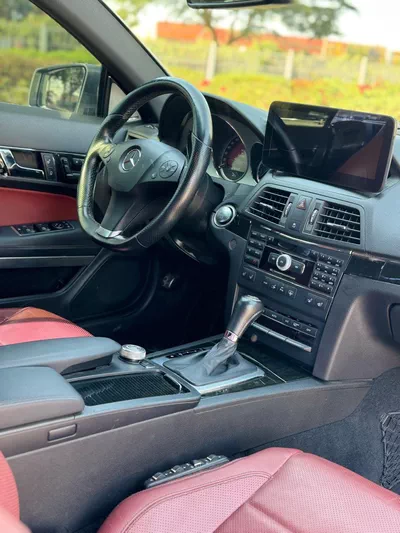 Mercedes Benz E350 2010-7