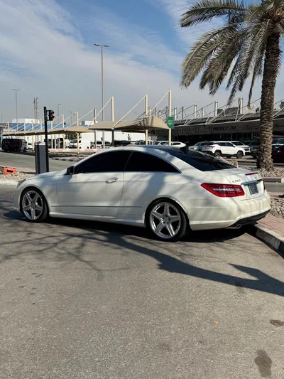 Mercedes Benz E350 2010-9
